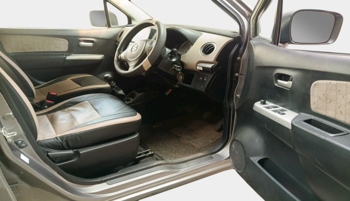 2013 Maruti Wagon R 1.0 VXI, Petrol, Manual, 35,796 km, interior
