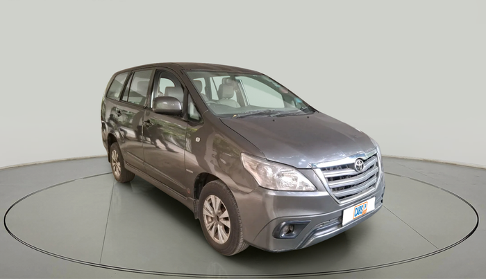 2014 Toyota Innova 2.5 GX 7 STR, Diesel, Manual, 2,82,439 km, exterior