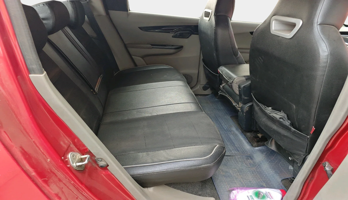 2016 Mahindra Kuv100 K8 D 6 STR, Diesel, Manual, 59,195 km, interior