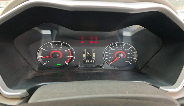 2016 Mahindra Kuv100 K8 D 6 STR, Diesel, Manual, 59,195 km, interior