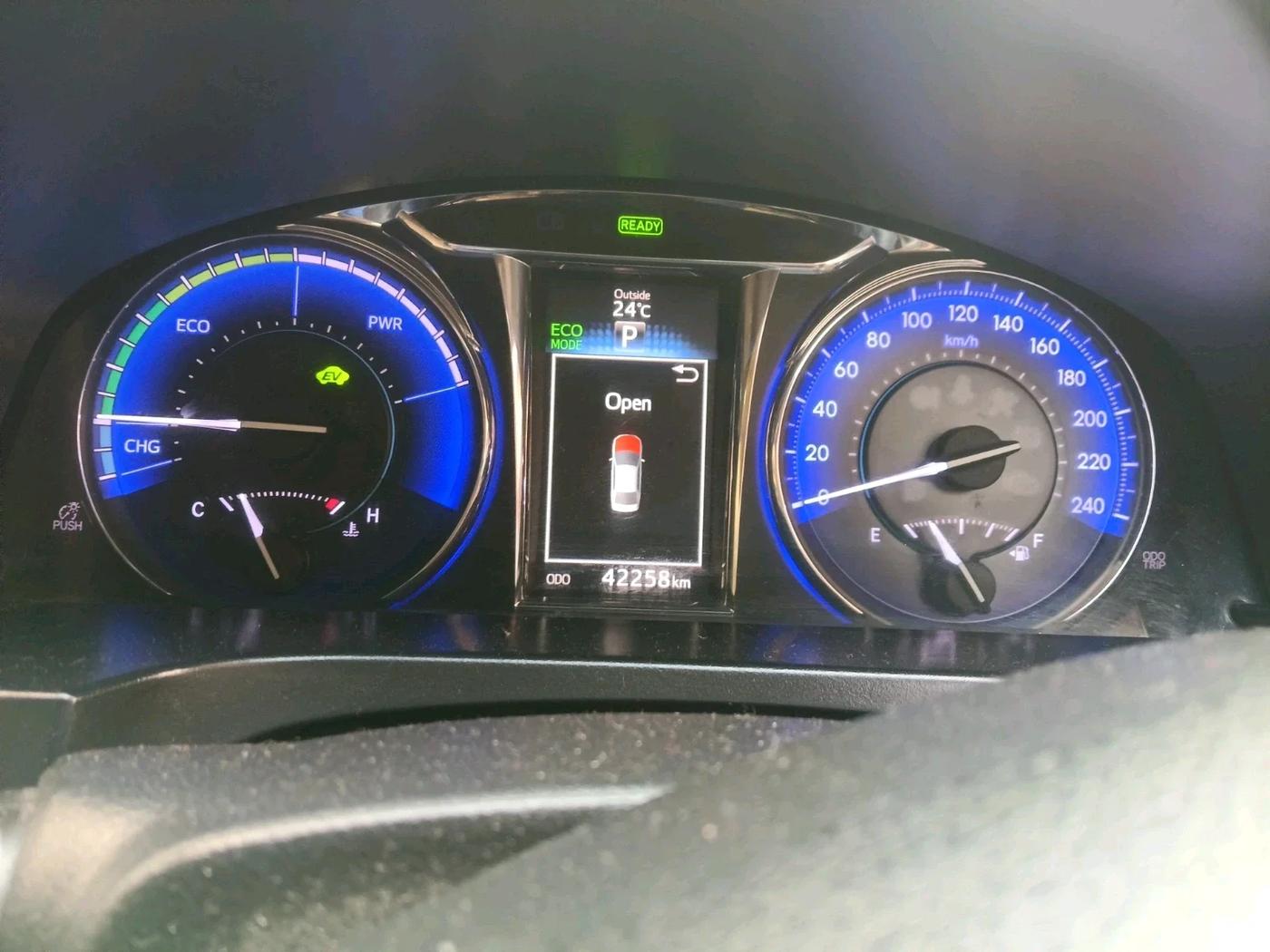 2017 Toyota Camry HYBRID, Hybrid, Automatic, 1,25,000 km, interior