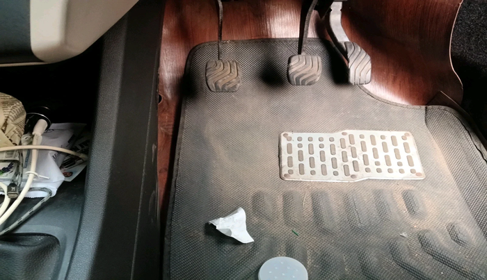 2024 Renault TRIBER RXE MT, Petrol, Manual, 5,317 km, interior