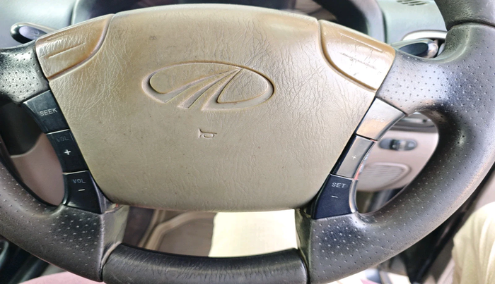 2011 Mahindra Scorpio VLX 2WD, Diesel, Manual, 1,49,560 km, interior