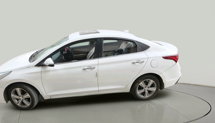 2017 Hyundai Verna 1.6 SX (O) CRDI MT, Diesel, Manual, 98,927 km, exterior