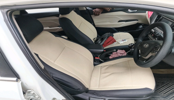 2017 Hyundai Verna 1.6 SX (O) CRDI MT, Diesel, Manual, 98,927 km, interior