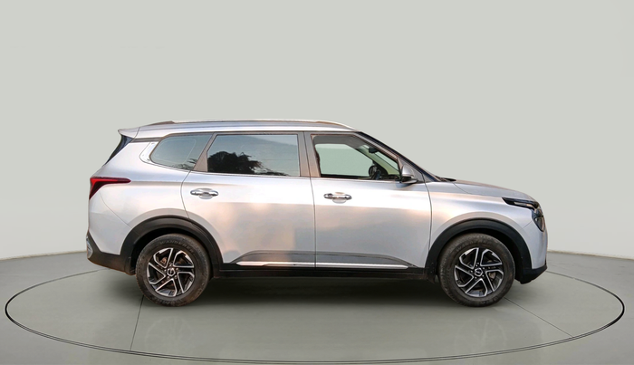 2022 KIA CARENS LUXURY PLUS 1.4 PETROL 7 STR, Petrol, Manual, 53,218 km, exterior