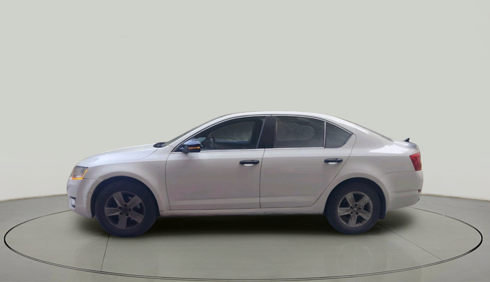 2016 Skoda Octavia AMBITION 1.4 TSI, Petrol, Manual, 1,06,063 km, exterior