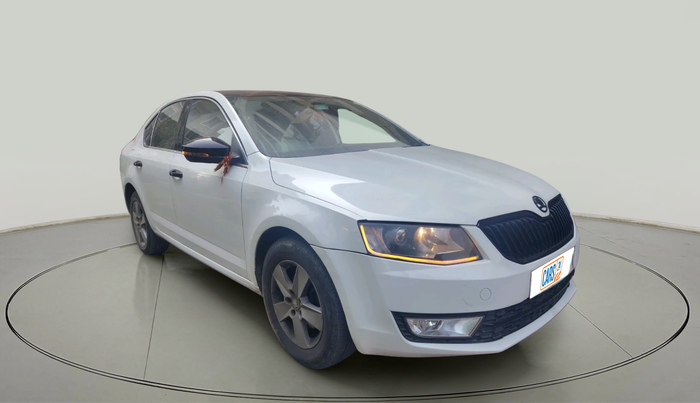 2016 Skoda Octavia AMBITION 1.4 TSI, Petrol, Manual, 1,06,063 km, exterior