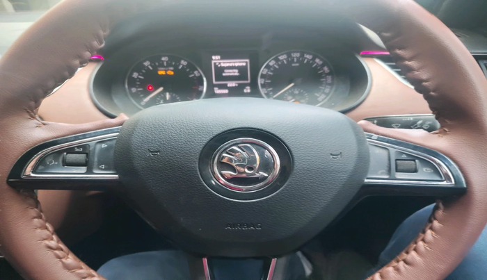 2016 Skoda Octavia AMBITION 1.4 TSI, Petrol, Manual, 1,06,063 km, interior