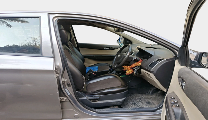 2013 Hyundai i20 MAGNA 1.2, Petrol, Manual, 53,513 km, interior