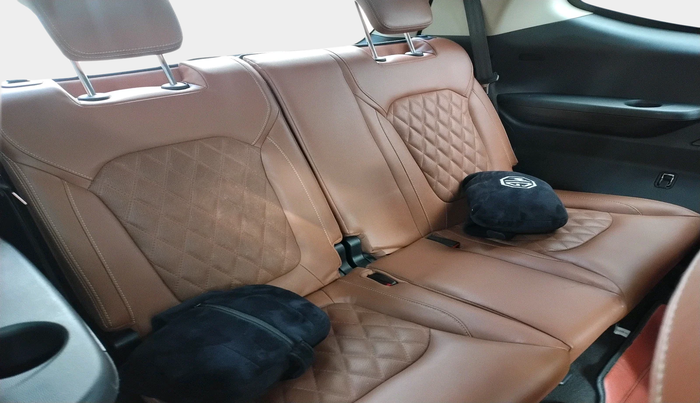 2021 MG GLOSTER SAVVY 6 STR 2.0 TWIN TURBO 4WD, Diesel, Automatic, 50,188 km, interior