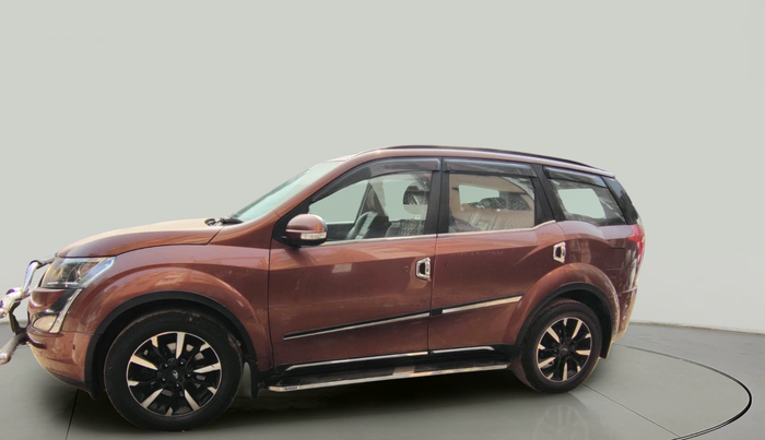 2019 Mahindra XUV500 W11, Diesel, Manual, 49,893 km, exterior