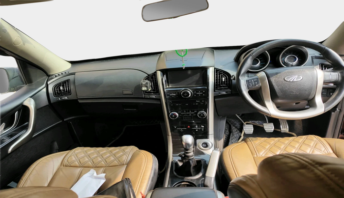2019 Mahindra XUV500 W11, Diesel, Manual, 49,893 km, interior