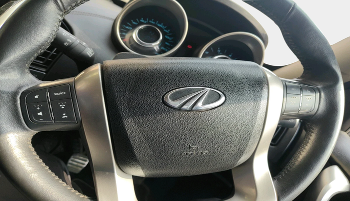 2019 Mahindra XUV500 W11, Diesel, Manual, 49,893 km, interior