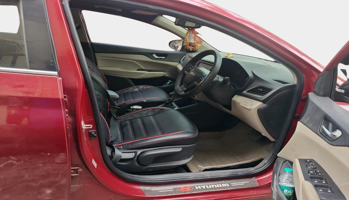 2017 Hyundai Verna 1.6 VTVT SX (O) AT, Petrol, Automatic, 67,467 km, interior