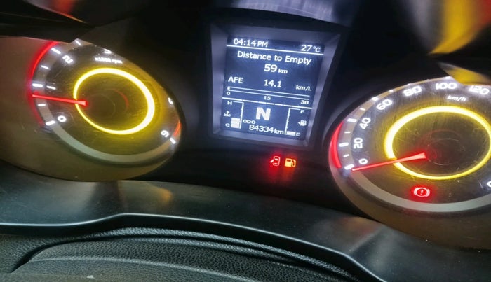 2021 Mahindra XUV300 W8 1.5 DIESEL, Diesel, Manual, 84,334 km, interior