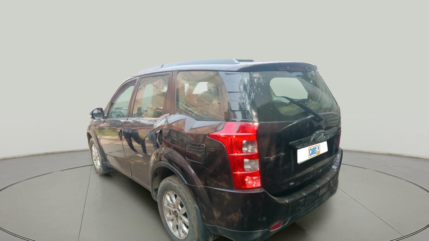 2015 Mahindra XUV500 W10, Diesel, Manual, 1,37,469 km, exterior