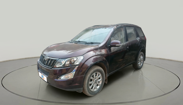 2015 Mahindra XUV500 W10, Diesel, Manual, 1,37,469 km, exterior