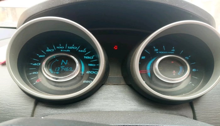 2015 Mahindra XUV500 W10, Diesel, Manual, 1,37,469 km, interior