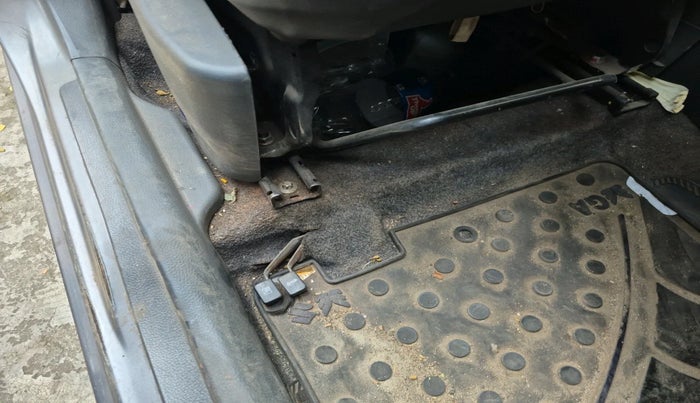 2012 Maruti Wagon R 1.0 LXI, Petrol, Manual, 49,620 km, interior