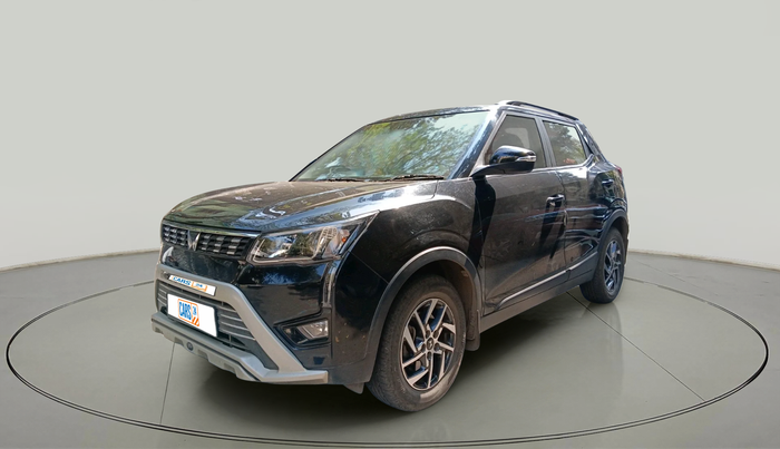 2023 Mahindra XUV300 W8 (O) 1.2 PETROL, Petrol, Manual, 26,647 km, exterior