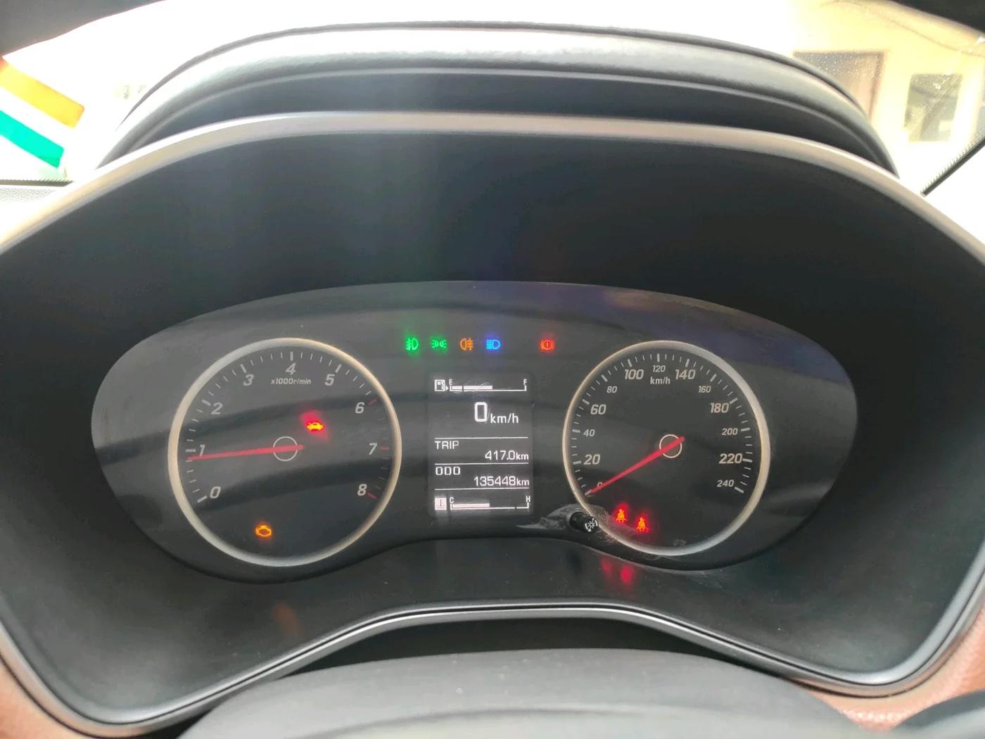 2021 MG HECTOR PLUS SELECT 2.0 DIESEL TURBO MT 7-STR, Diesel, Manual, 1,35,448 km, interior