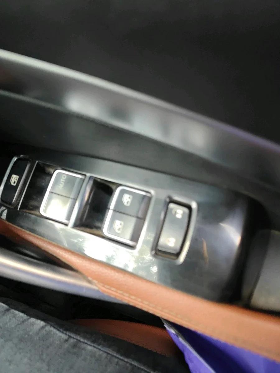 2021 MG HECTOR PLUS SELECT 2.0 DIESEL TURBO MT 7-STR, Diesel, Manual, 1,35,448 km, interior