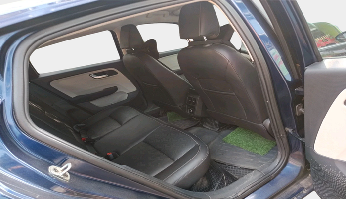 2022 Tata ALTROZ XZA PLUS, Petrol, Automatic, 33,329 km, interior