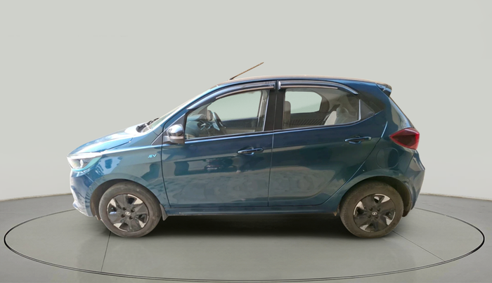 2023 Tata TIAGO EV XZ PLUS TECH LUX LONG RANGE, Electric, Automatic, 33,950 km, exterior