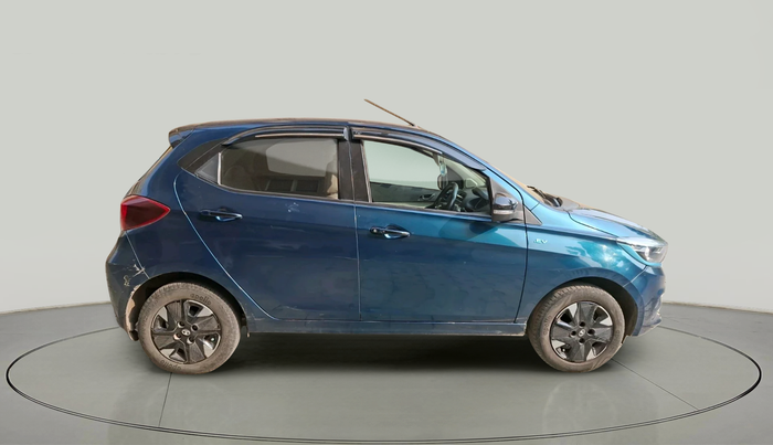 2023 Tata TIAGO EV XZ PLUS TECH LUX LONG RANGE, Electric, Automatic, 33,950 km, exterior