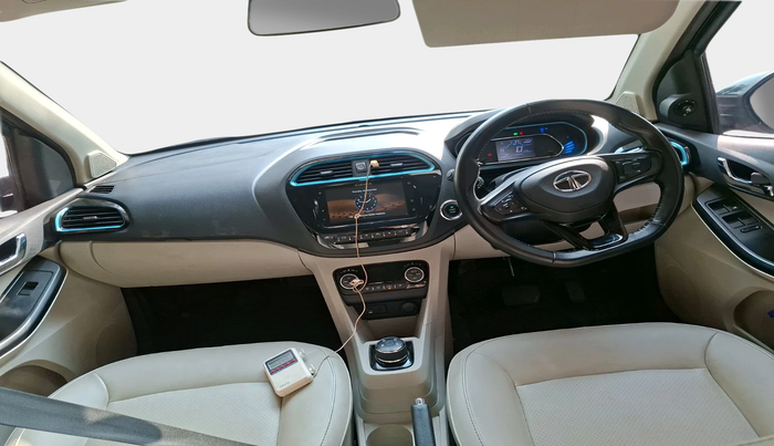 2023 Tata TIAGO EV XZ PLUS TECH LUX LONG RANGE, Electric, Automatic, 33,950 km, interior