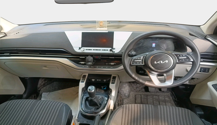 2023 KIA CARENS PRESTIGE PLUS 1.5 PETROL IMT 7 STR, Petrol, Manual, 7,889 km, interior