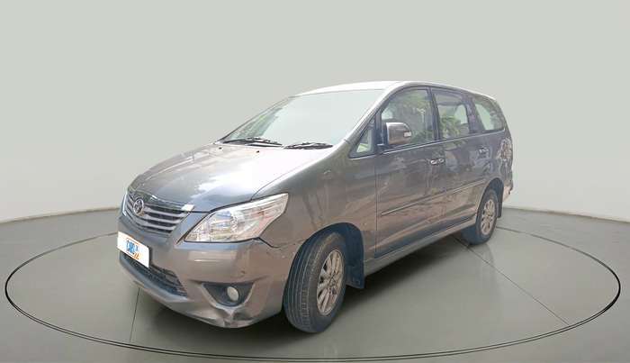 2013 Toyota Innova 2.5 VX 8 STR, Diesel, Manual, 48,569 km, exterior