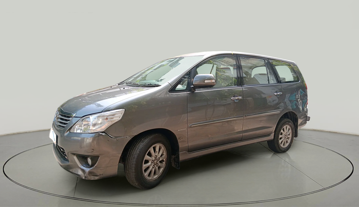 2013 Toyota Innova 2.5 VX 8 STR, Diesel, Manual, 48,569 km, exterior