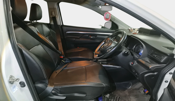 2022 Maruti XL6 ALPHA AT, Petrol, Automatic, 31,287 km, interior