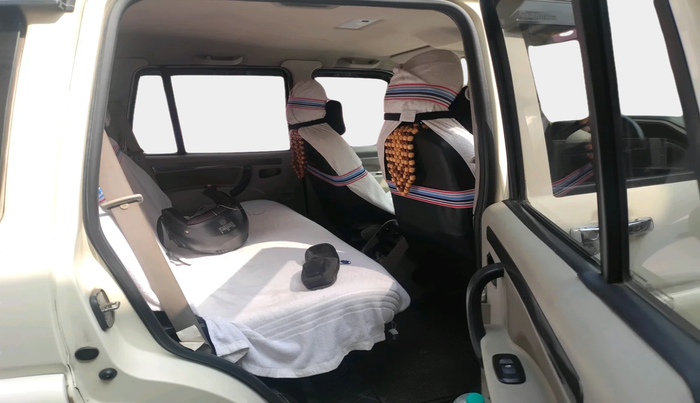 2021 Mahindra Scorpio S5, Diesel, Manual, 1,00,243 km, interior