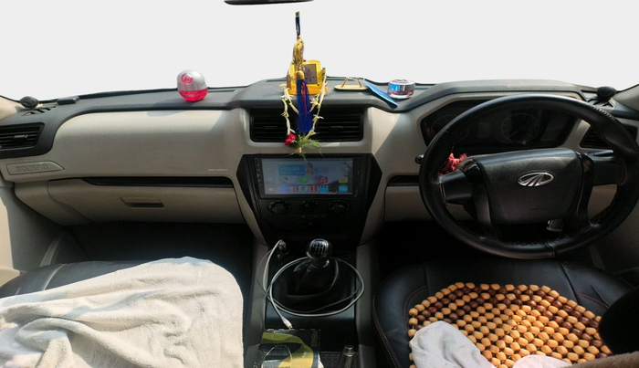 2021 Mahindra Scorpio S5, Diesel, Manual, 1,00,243 km, interior