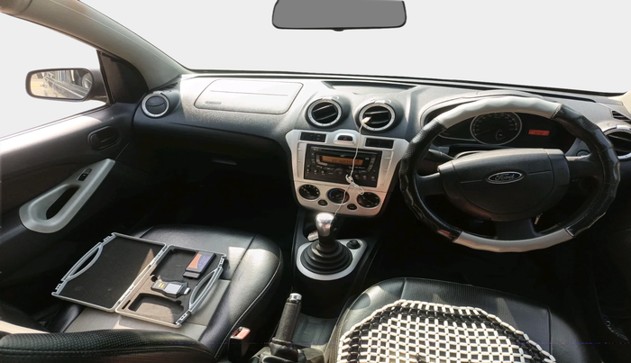 2011 Ford Figo TITANIUM 1.4 DIESEL, Diesel, Manual, 1,13,042 km, interior