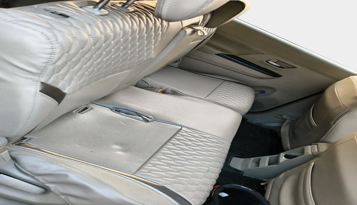 2024 Maruti Ertiga ZXI (O) CNG, Petrol, Manual, 22,840 km, interior