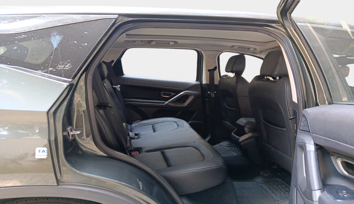 2021 Tata Harrier XZA PLUS 2.0L, Diesel, Automatic, 68,391 km, interior