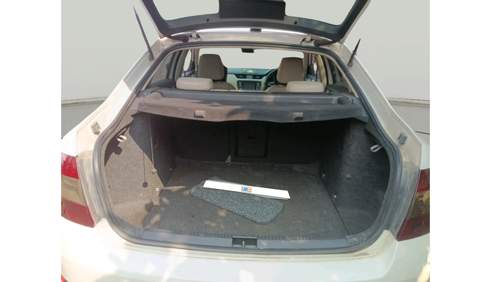 2016 Skoda Octavia STYLE PLUS AT 1.8 TSI, Petrol, Automatic, 59,547 km, exterior