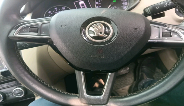 2016 Skoda Octavia STYLE PLUS AT 1.8 TSI, Petrol, Automatic, 59,547 km, interior