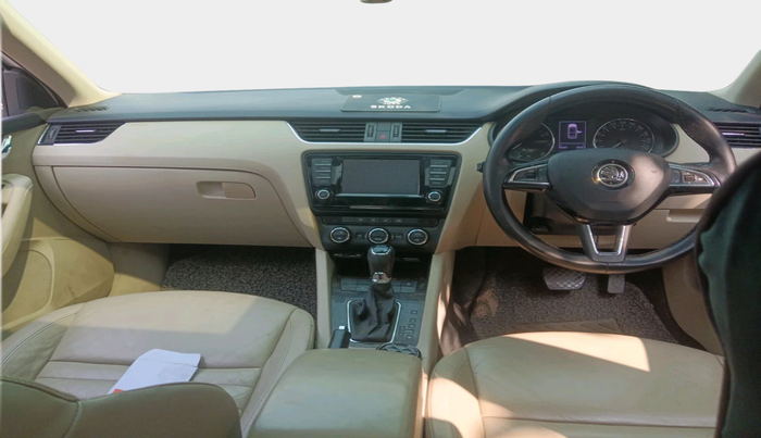 2016 Skoda Octavia STYLE PLUS AT 1.8 TSI, Petrol, Automatic, 59,547 km, interior