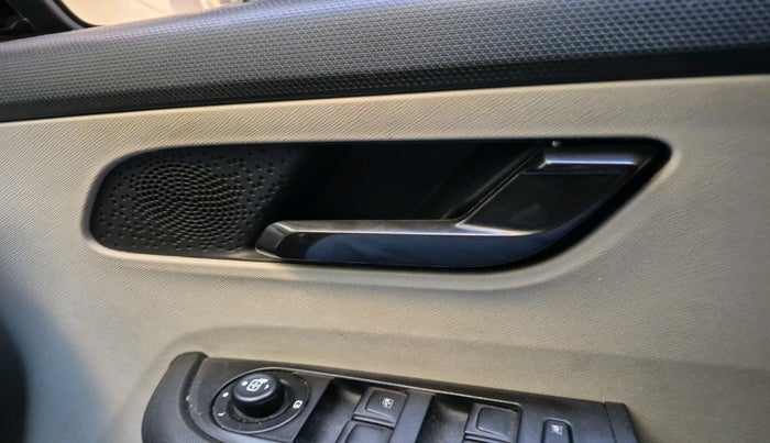 2021 Tata ALTROZ XM PLUS PETROL, Petrol, Manual, 22,566 km, interior