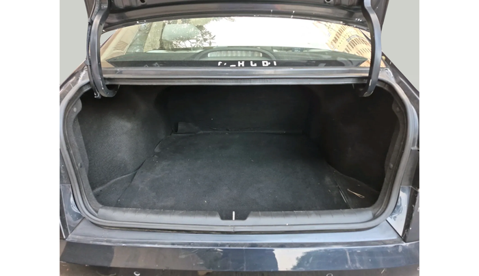 2023 Hyundai Verna  SX 1.5 MPI IVT, Petrol, Automatic, 27,850 km, exterior