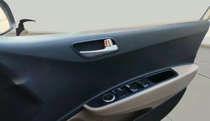 2015 Hyundai Xcent SX 1.2, Petrol, Manual, 68,183 km, interior