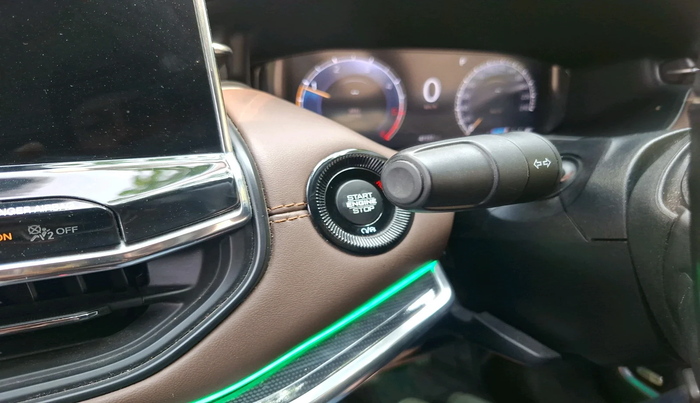 2022 Jeep MERIDIAN LIMITED (O) 4X2 AT, Diesel, Automatic, 41,151 km, interior