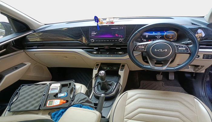 2023 KIA CARENS LUXURY PLUS 1.5 IMT PETROL, Petrol, Manual, 28,231 km, interior