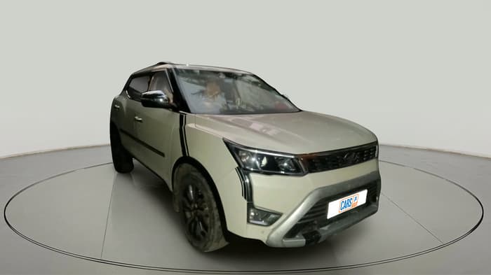 2020 Mahindra XUV300 W8 (O) 1.2 PETROL, Petrol, Manual, 23,997 km, exterior