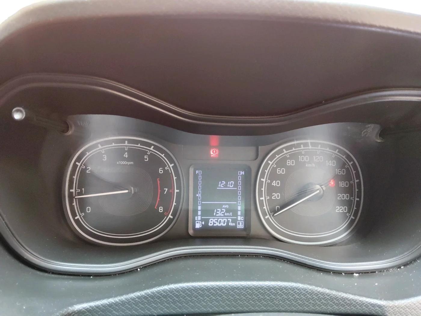 2020 Maruti Vitara Brezza LXI, Petrol, Manual, 85,007 km, interior